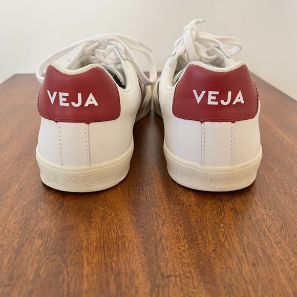Veja Esplar Low Sneakers - Picture 11 of 15
